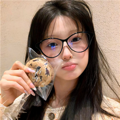 三沙美女伴游預約航空乘務員常吣婷