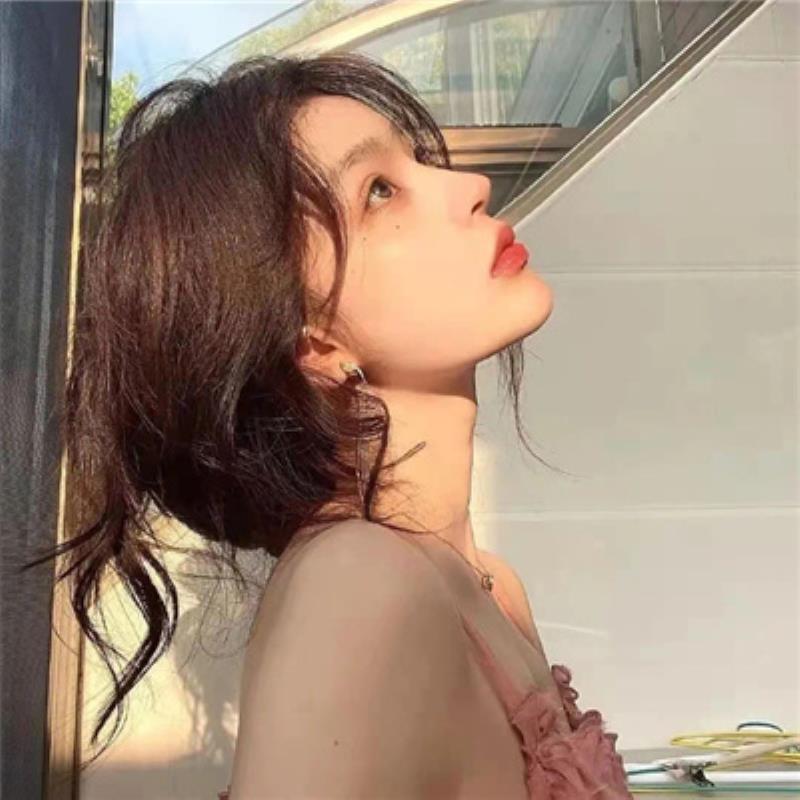 珠海結伴游玩在校研究生公妮昕 珠海結伴游玩在校研究生公妮昕