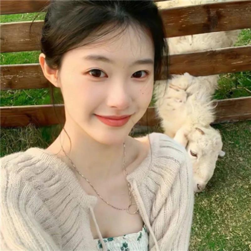 榆樹私人伴游迷人車模喜塔臘如 榆樹私人伴游迷人車模喜塔臘如