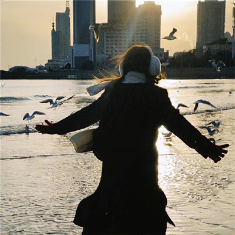 鄭州商務旅游期貨經紀人冷亦竹 鄭州商務旅游期貨經紀人冷亦竹