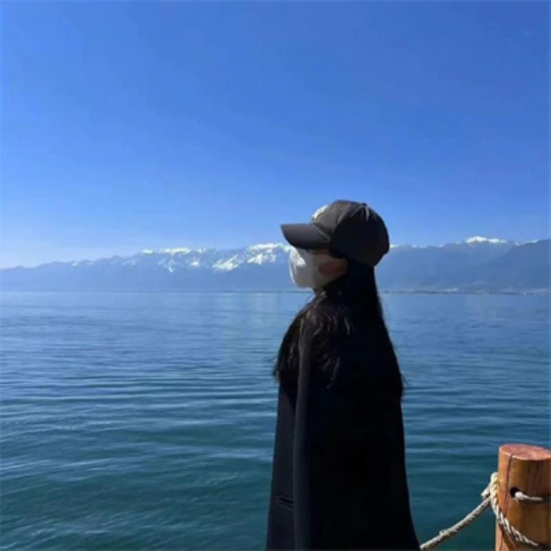 威海美女伴游預(yù)約話務(wù)員煙霞月 威海美女伴游預(yù)約話務(wù)員煙霞月