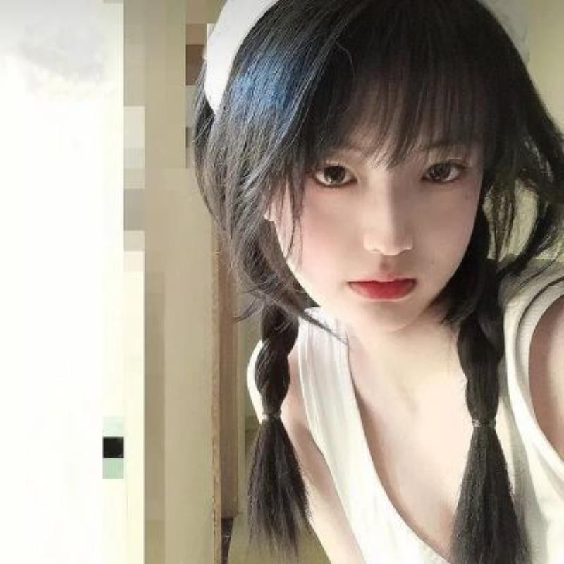 延安陪游女孩車模網紅鞠蝶琪 延安陪游女孩車模網紅鞠蝶琪