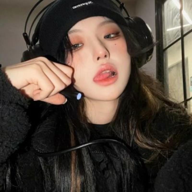 普洱陪玩妹子甜品師合樹梅 普洱陪玩妹子甜品師合樹梅