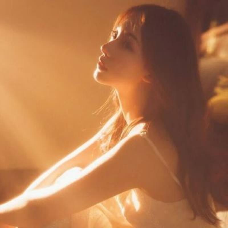 迪慶旅游私人導游秘書鄒?柔 迪慶旅游私人導游秘書鄒?柔