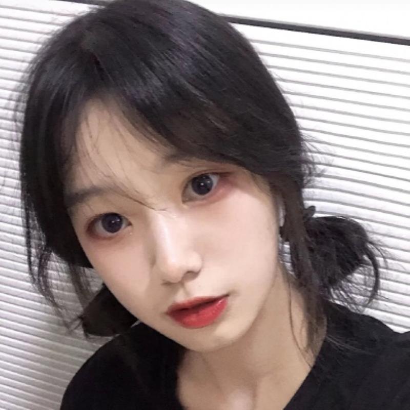 明光女伴游模特冠曼雁 明光女伴游模特冠曼雁