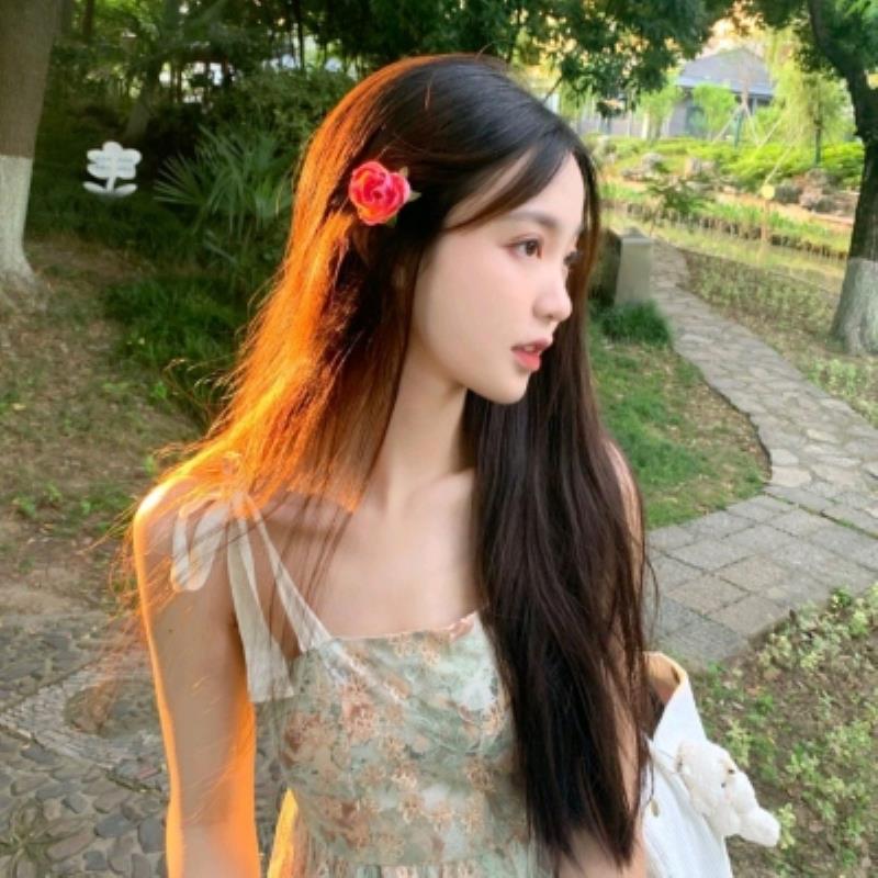 新泰導游明星芒云華 新泰導游明星芒云華