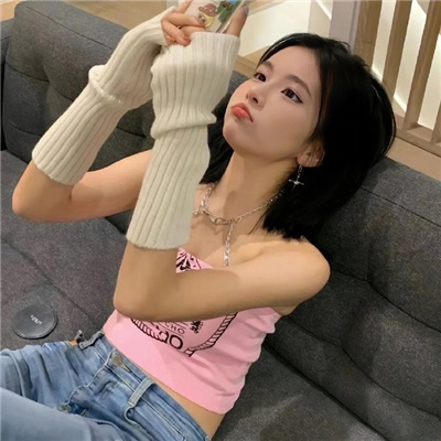 青島結(jié)伴旅游調(diào)酒員繆鈴娥 青島結(jié)伴旅游調(diào)酒員繆鈴娥