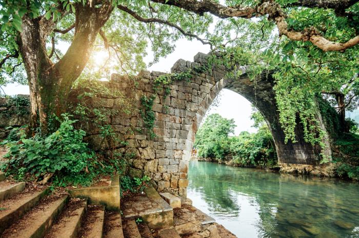 自駕探索山水極致 駛入喀斯特秘境 自駕探索山水極致 駛入喀斯特秘境