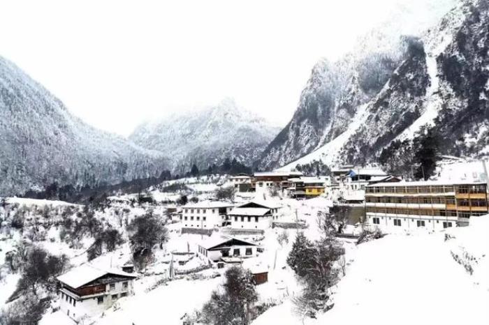 如果真的有香巴拉 那該是雨崩雪后的樣子! 如果真的有香巴拉 那該是雨崩雪后的樣子!