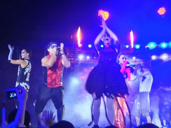 秋日私語——伴游招聘佳麗,月保底3-5W 秋日私語——伴游招聘佳麗,月保底3-5W