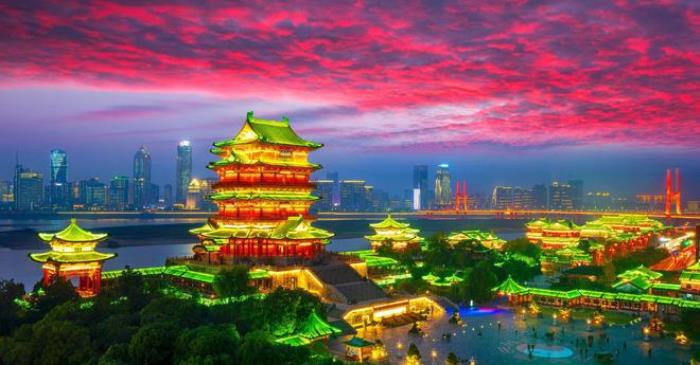 中國著名的四大名樓,迄今都已千年,而北方僅此一座!