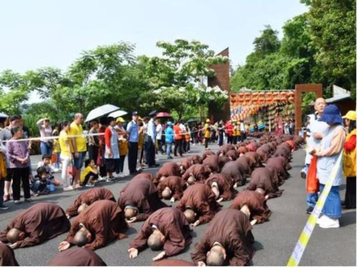 布達拉宮有世界一半的黃金,這座世界最高宮殿,到底有多神秘?