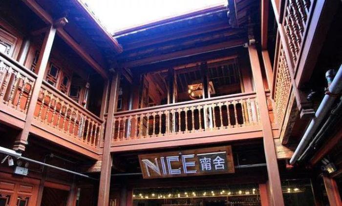 去昆明,邂逅寒冷冬日的春暖花開