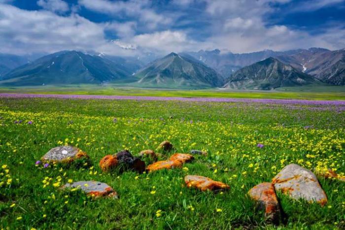 去新疆,看世界的風景 去新疆,看世界的風景