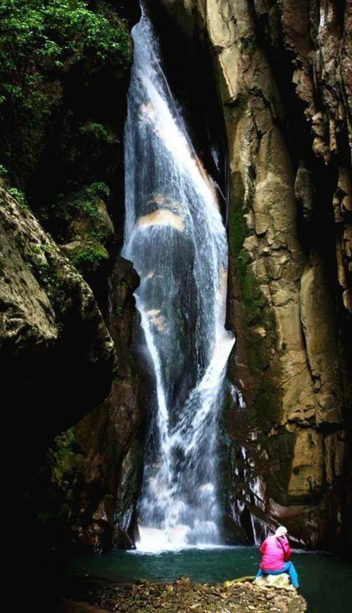 在云南世界最高橋上,看亞洲落差最大的瀑布,會有多震撼!