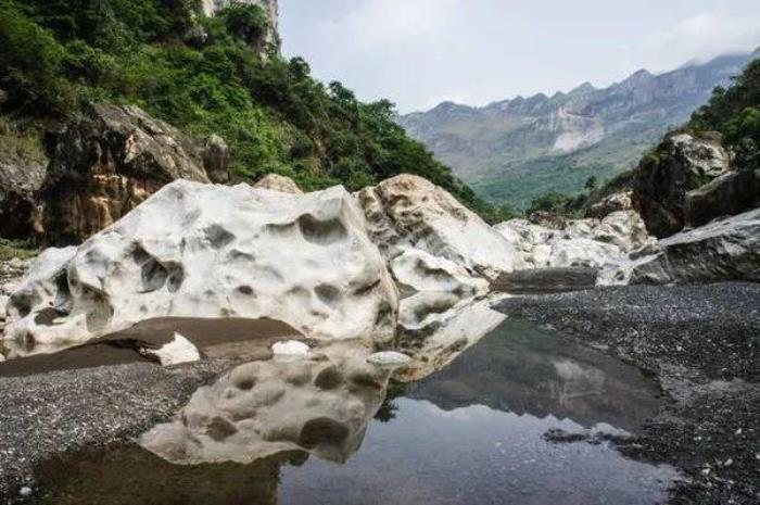 在云南世界最高橋上,看亞洲落差最大的瀑布,會有多震撼!