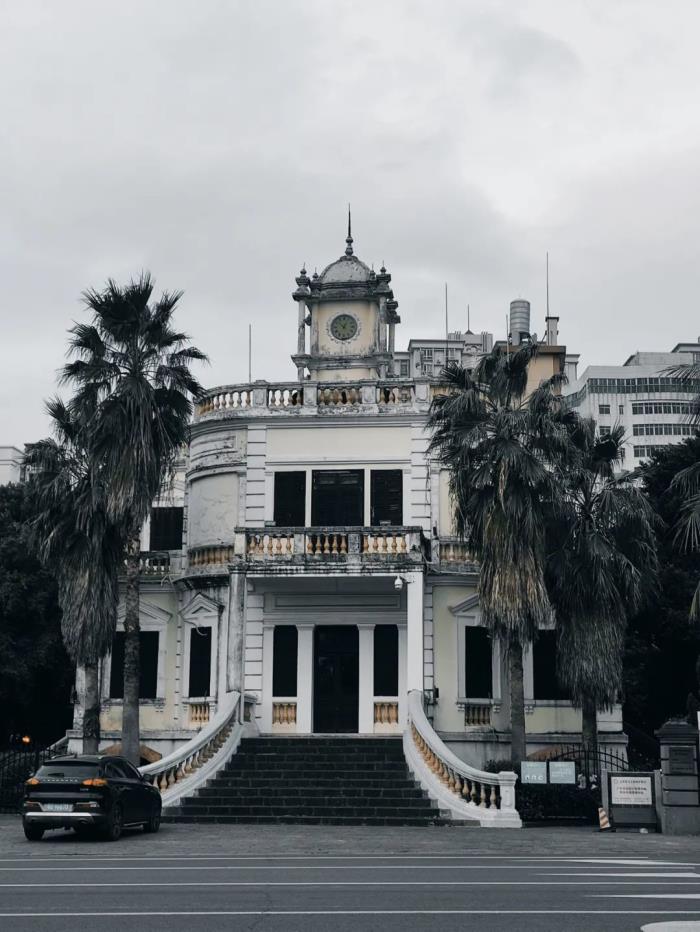 中國最能媲美三亞的城市 太湛藍了 中國最能媲美三亞的城市 太湛藍了