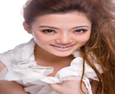 也有一些不一樣的高檔兼職伴游模特，她們的一