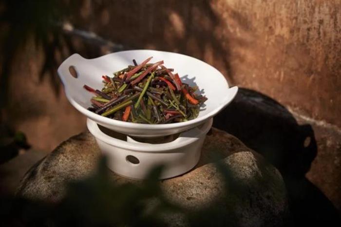 去黃山市玩有哪些必吃的美食推薦一下