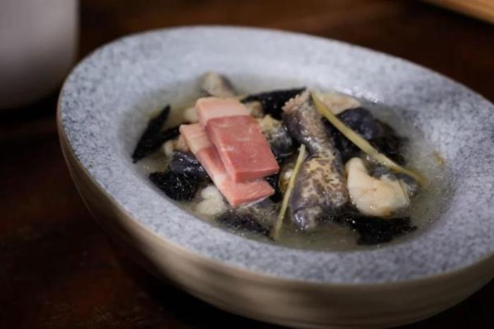 去黃山市玩有哪些必吃的美食推薦一下