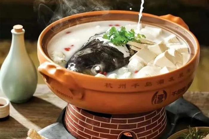 去黃山市玩有哪些必吃的美食推薦一下