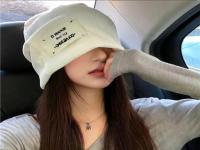 啟東私人伴游女孩美容師紀裴爽